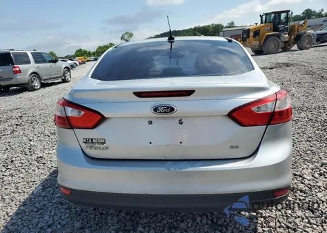 2013 Ford Focus Se z USA, uszkodzony, nr VIN 1FADP3F24DL314865